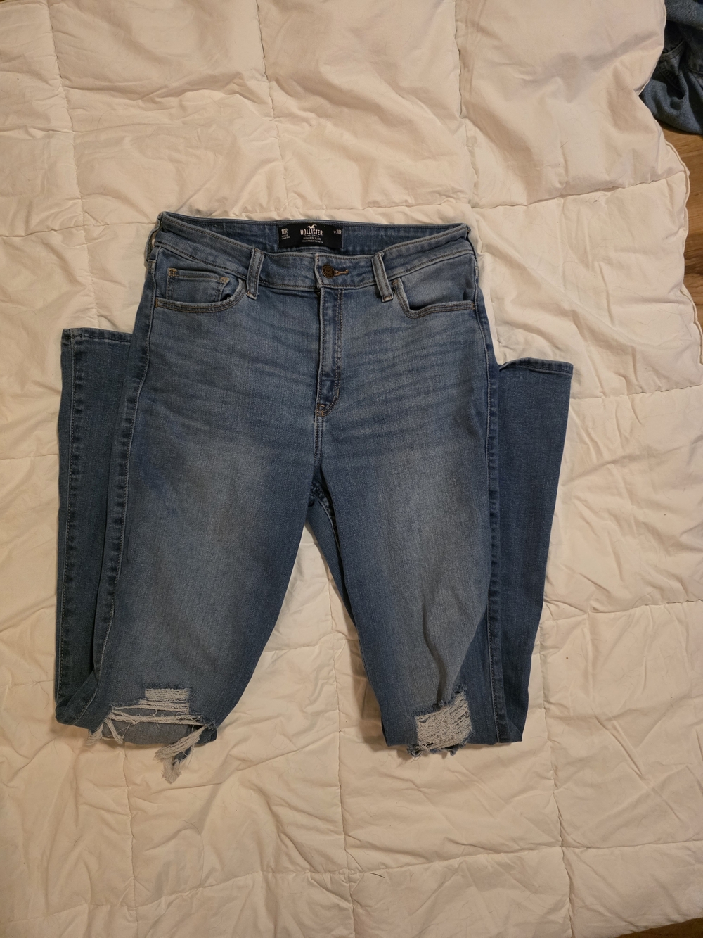 Hollister Women's Skinny Ripped Flare Jeans - Medium Blue Wash